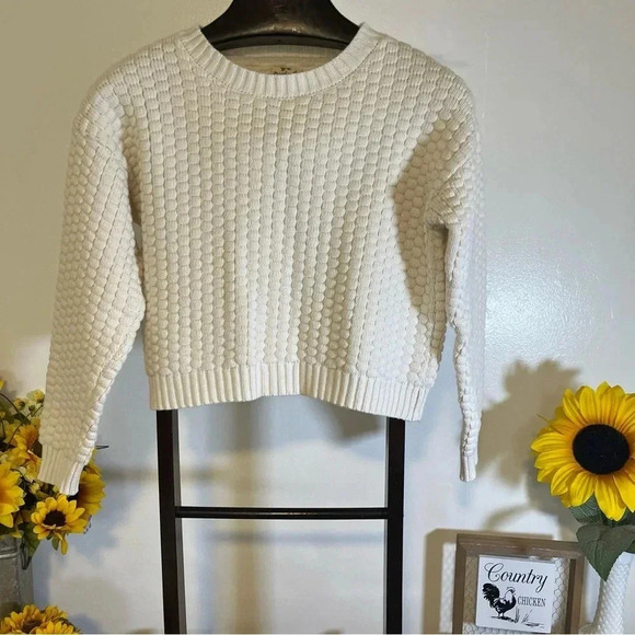 Hippie rose women’s size medium long sleeve Beige Sweater - Picture 1 of 6